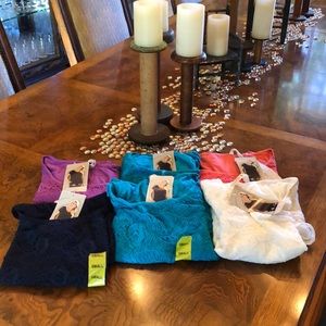 Leo Nicole Flower Lace Top. New with tags